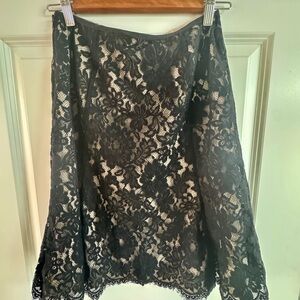 Gorgeous Ann Taylor lace ￼tan unlined skirt!